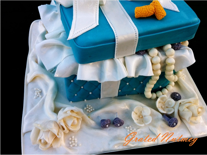 Jewelry Gift Box Cakes – Grated Nutmeg