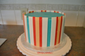 How To Make Vertical Fondant Stripes On Cakes Grated Nutmeg